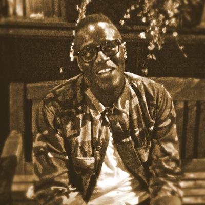 Co-owner of northernlightsagency , i love music,family, friends, people who are honest, and give shit about people who have less than them selves.