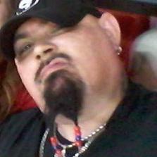 Professional Gamer and Army Vet. Leader of the DysV ( Dysfunctional Veterans) CoD Team.