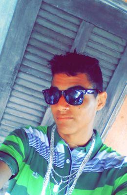 KevenTom's profile picture. #panico na band