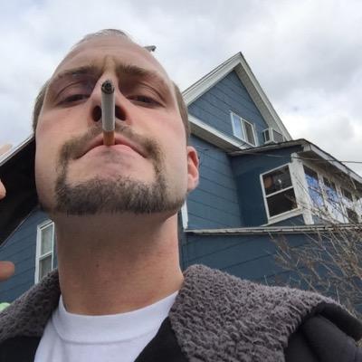 I'm 32 i love to just live life and have fun want to know more hit me up