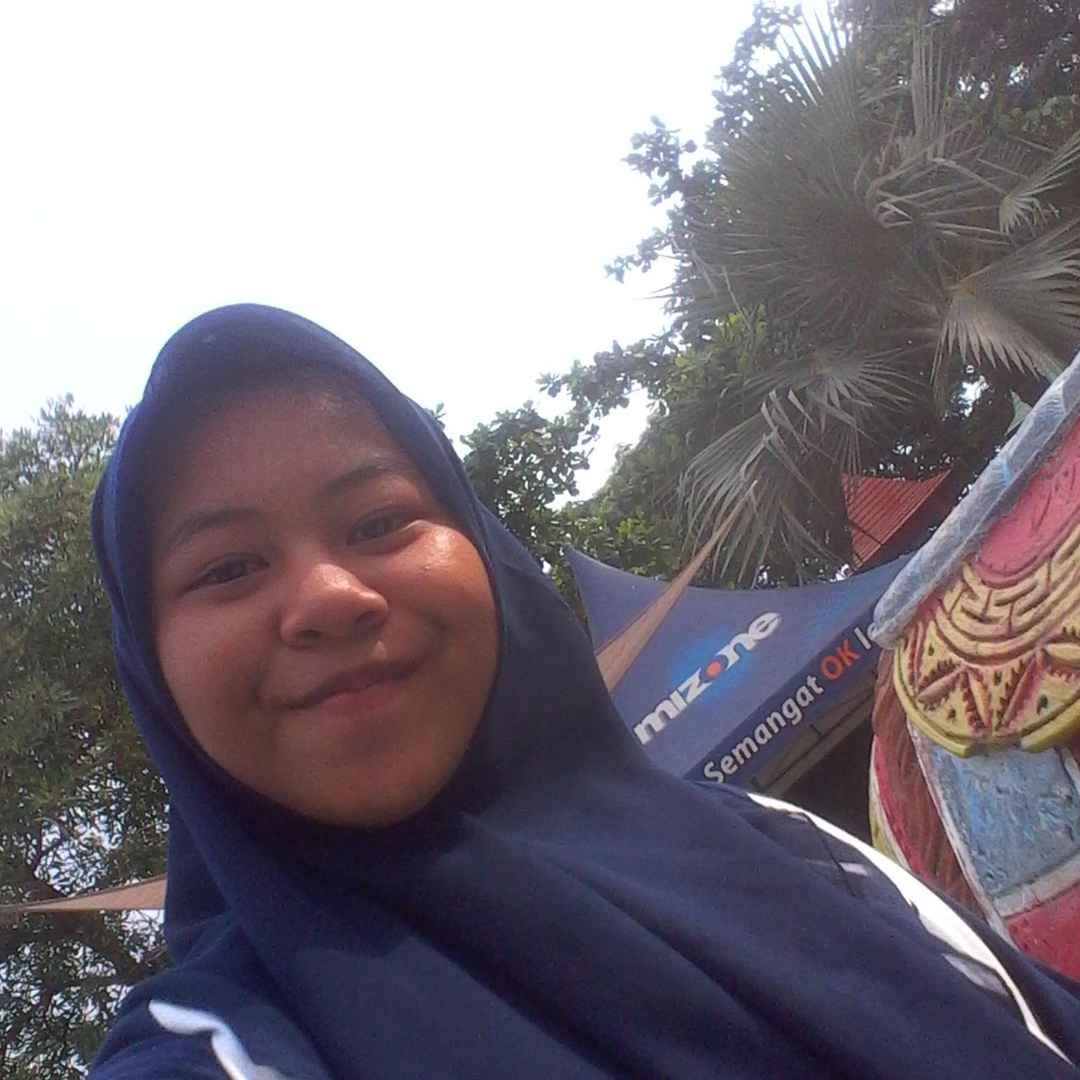 rachma_elsa19's profile picture. 