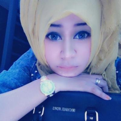 Travelling is my life. Simple. 
My path : ribkah anom 
Instagram : ribkah_prasasti