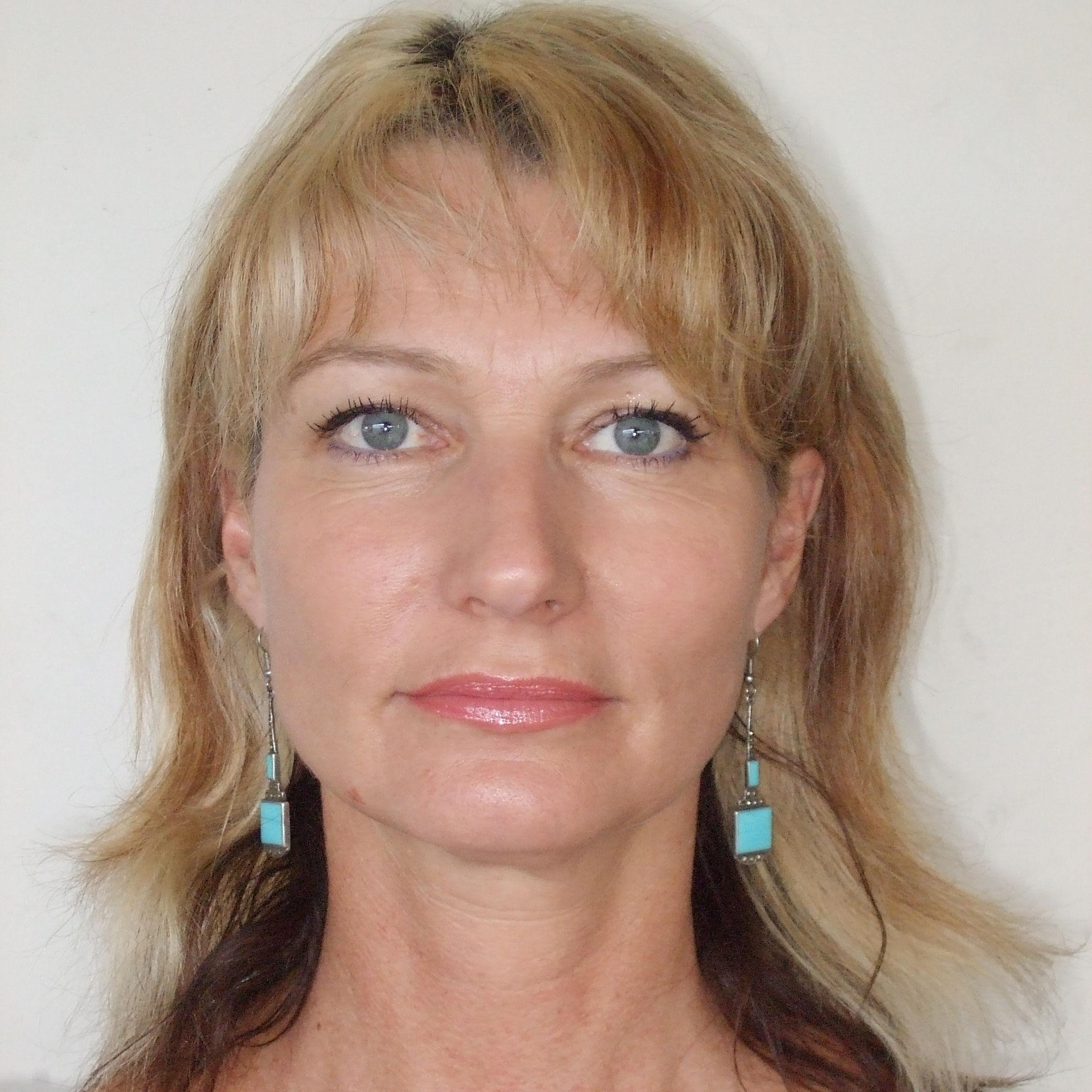 Suzette1962's profile picture. 