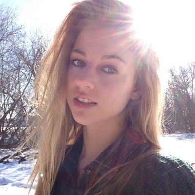 I'm a songwriter who hopes to travel the world and share my stories through my music someday