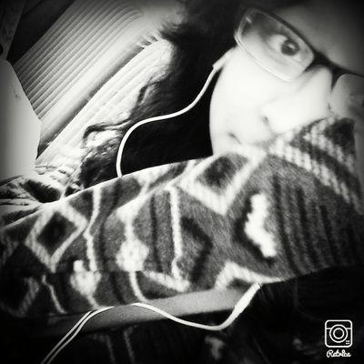 Im 15|Bi|Single|hugs|food|anime|bands|emo|nightcore|Instragram:mariel_loves_anime Kik:ShortyMariel