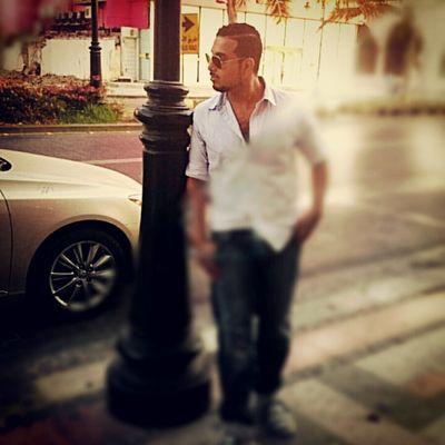 مدري خطاي إني مع الناس صادق !! ولا خطاي إني على النيه آعيش ...