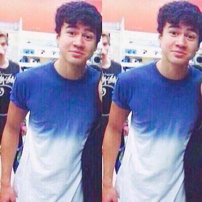FOLLOW @Calums_Vegemite SHE FOLLOWS BACK