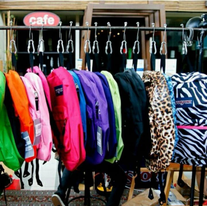 ND_Galleryy's profile picture. Pin : 513B56AD || Call / Whatsapp : 085723369560 || Instagram : Nd_gallery  ♦Shoes - Jansport - Cotton Ball Light♦