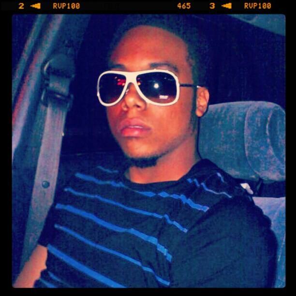 im just a kool guy if you want to know somethin hmu anytime kilokoolkilla13@gmail.com
