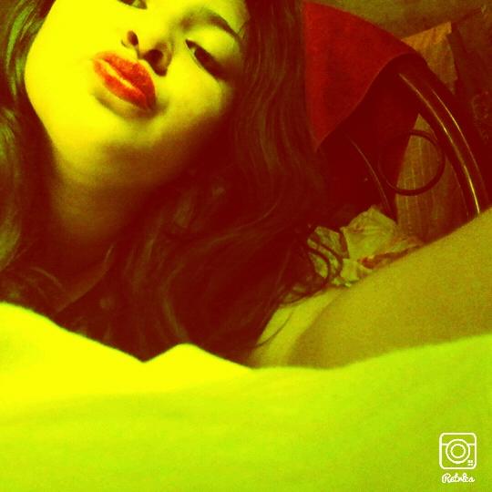 holi:3