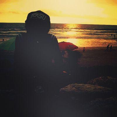 Fivaldi_06's profile picture. intinya bukan pria idaman! | yang bisa klik tombol 'Follow' mention 'Follback' ke aku ya :)