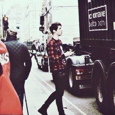 amazingdanjpg's profile picture. yo this is a free follow from ava (@itsnotdanhowell) because you're cool ~ (a follow there would be appreciated too ^-^) ☆★☆★☆