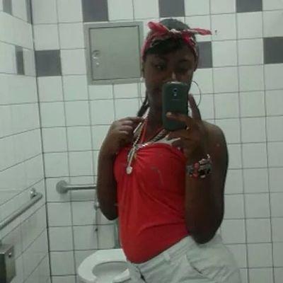 i love music all kind  im a dancer  and im a funny person