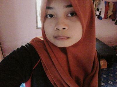 be yourself&think positive                                                  wechat id:syahiera25  ig:_syaasyeir