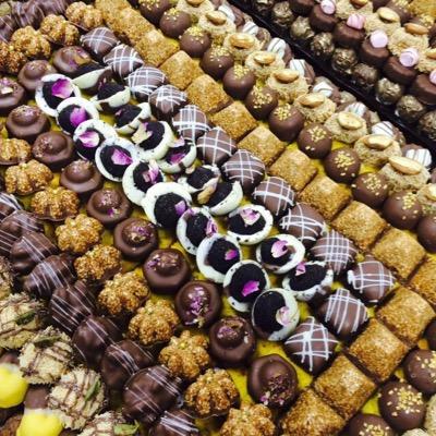 حلويات كويتية ونكهات العالمية بقالب حديث..طعم لايقاوم Authentic,International Flavors in Modern Presentation,Simply Irresistible #safisweets 043850050