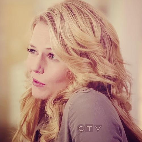 Sheriff. Solo soy alguien que hace lo imposible para salvar a su familia. Princesa en el BE y Salvadora en SB. @TheQueenIceElsa es mi preciosa reina de hielo.