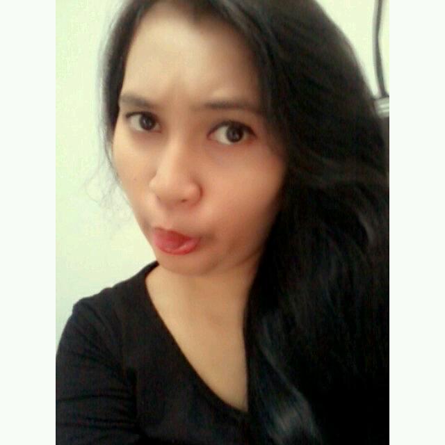 EniTusmiyati's profile picture. Namaku Jari Manis Sebelah Kiri , bersediahkan kamu melingkari sebagai janji
