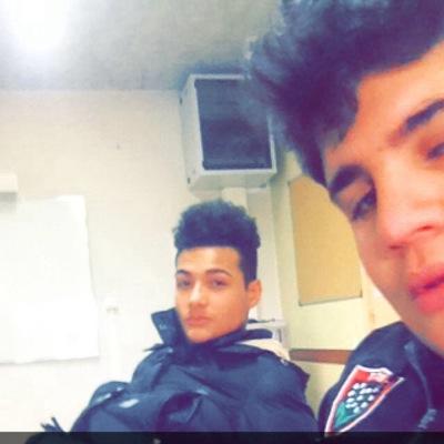 dans ma tête je ne sais pas combien on est mais en tous cas y'a de l'ambiance hahahahaha.  snap: elchikitos
