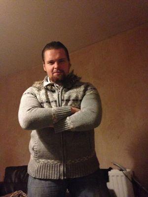 was a professional wrestler for seven years now am retired trying to be boxer,I love playing games and movies.  I eat a lot but not fat cause burn it away with