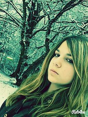 sarahceline2000's profile picture. 