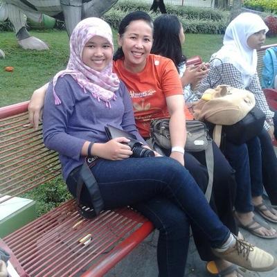 FiraLovitaSari's profile picture. 