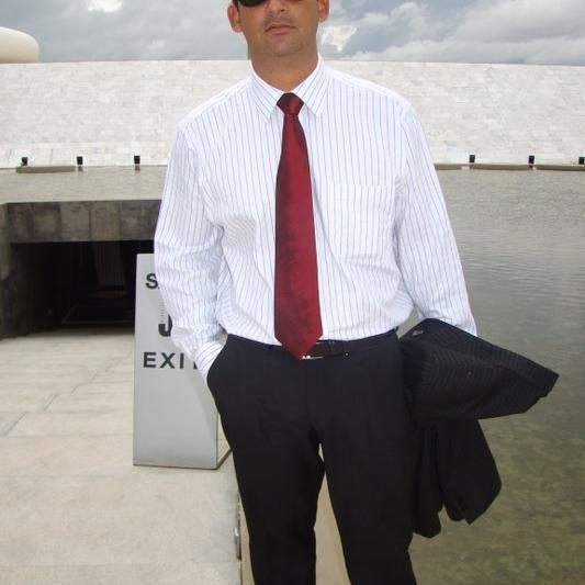 darlanlanga's profile picture. 