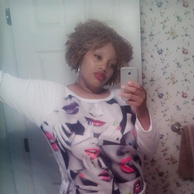 MY NAME IS KIM, I'M A WIFE AND MOTHER OF TWO. I WORK HARD BUT PLAY EVEN HARDER. =)