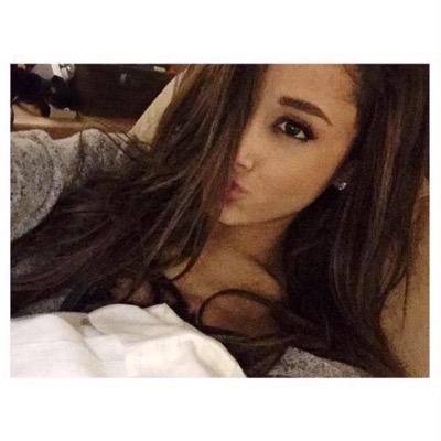 ari tweeted, followed 10/7 & fav'd me ♡ · cat valentine stole my heart, ariana never gave it back · she was our little secret but the world deserved to know ღ
