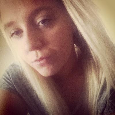 chchlouise93's profile picture. 21. Manchester. 
BabyBean;13/7/15 ❤️