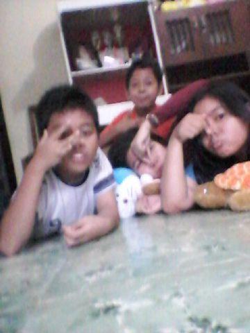Tua itu pasti , tapi dewasa itu pilihan ({}) ..