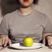 Aquí porque mi hermano me manda a la mierda cada vez que le cuento mis mierdas. - ¿Suicida? - España. - 1'65. - 53kg. - Gorda de mierda , socios. - Coños.