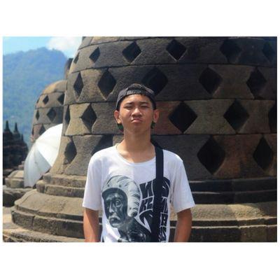 tumas12's profile picture. 