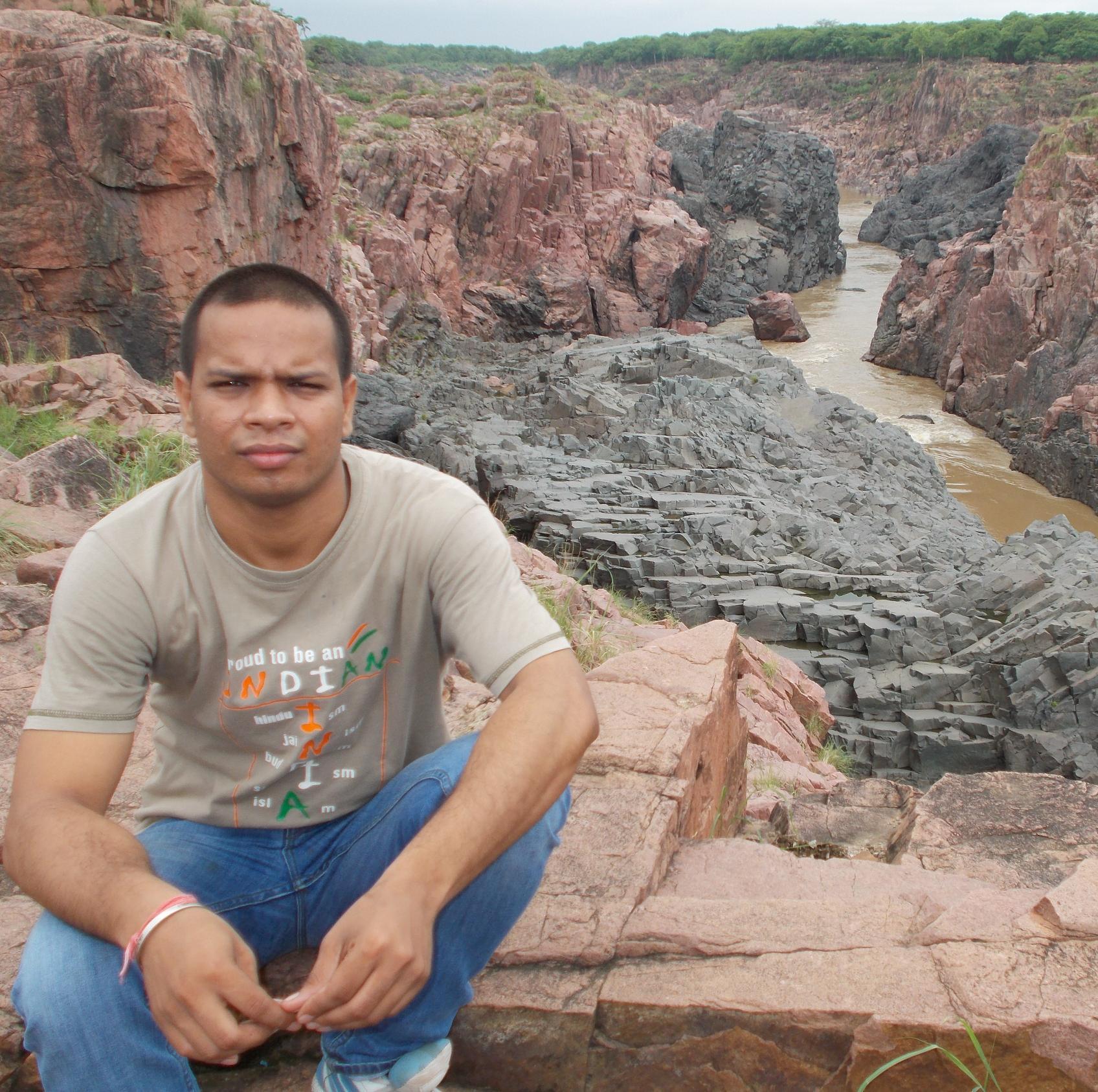 saurabhtripat11's profile picture. 