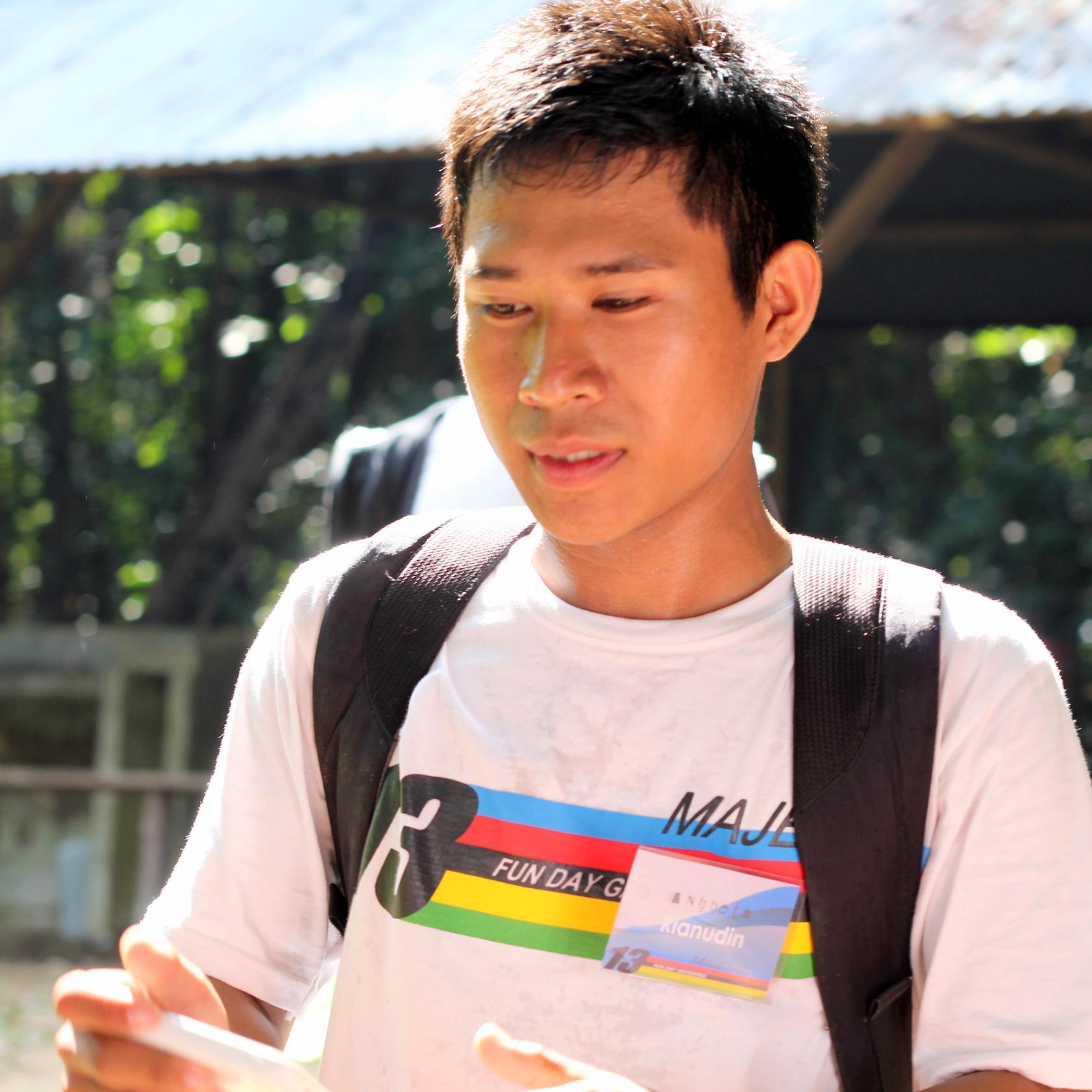 rian_chyhqq's profile picture. kerja keras,kerja cerdas,kreativitas,lets be young entrepreneur and motivator in the world