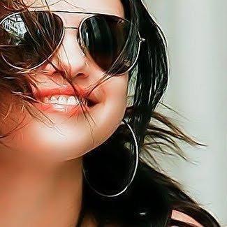 Raynaa_Key's profile picture. Smile on the camera!