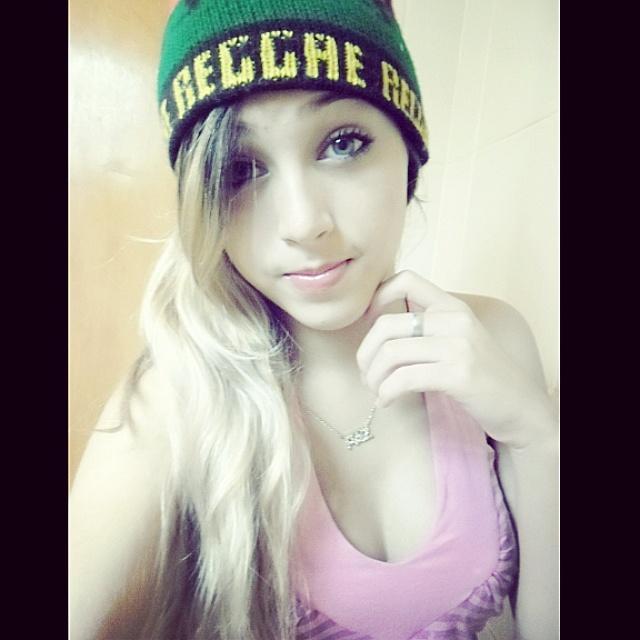 '.. eu e meu desprazer -♪                                      Hungria Hip Hop ♥                                                Whats : (62) 9833-9905 !