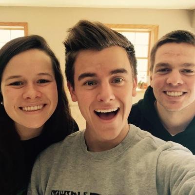 Connor is 2fab4u. other fan acc: @kianlawlovley real acc: @ichvlex