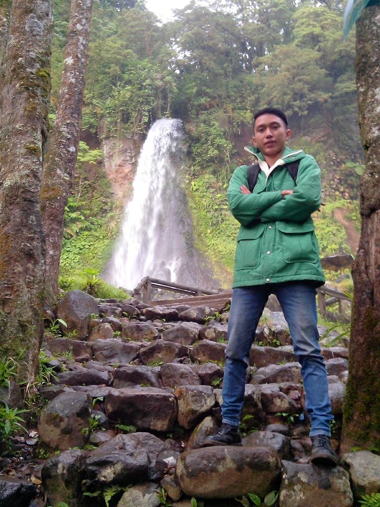 erdynuryadin's profile picture. Stop being someone else, and start to be myself.