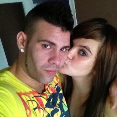 Encantada y fanatica seguidora de Dani Martin... Tanto q pueden pensar que estoy loka... Jajaja!!!tereYeric