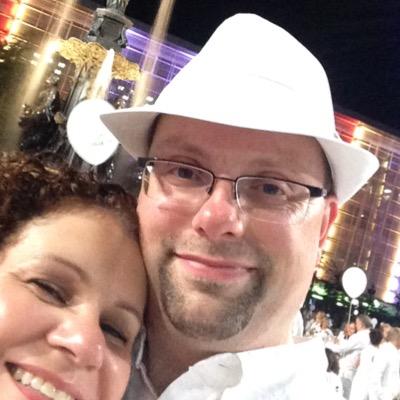 100% certified tech loving guy.  Everything from computer virtualization to digital photography.