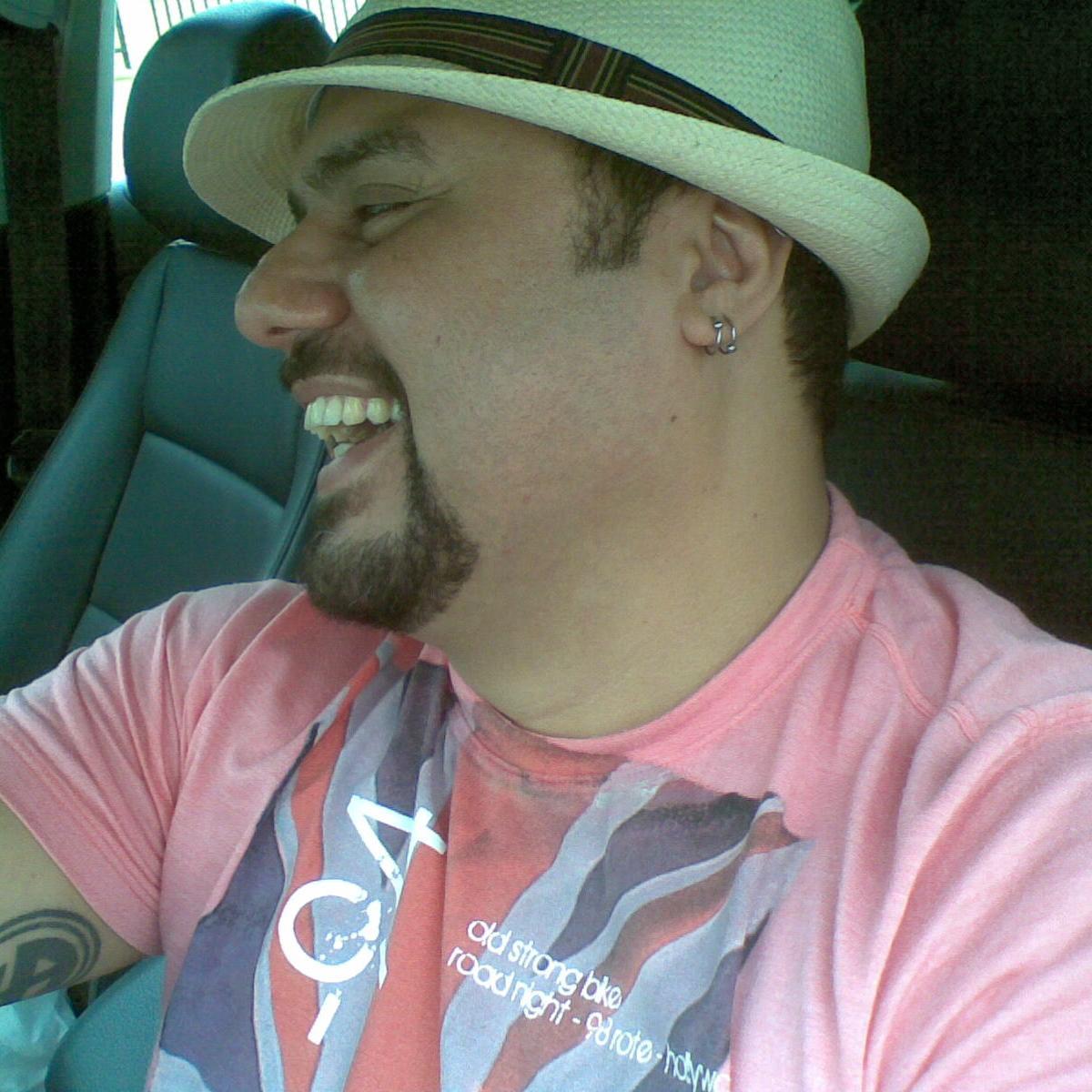 #AntiPT Ativista Digital, Web Designer, Autodidata, de bem com a Vida! https://t.co/vqdBqJQzYh