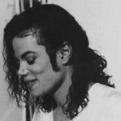 Welcome all Michael Jackson fans! Here you will find facts, pictures and events of Michael Jackson.I love you moonwalkers keep on!!!!!