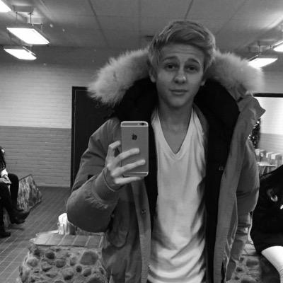 14 years and you'll find me in the clothing store❤️ follow me and i will follow you. ❤️ LOVE HUGS❤️ I HAVE SWISH❤️ follow me on instagram 
LIAM_PERSSON_