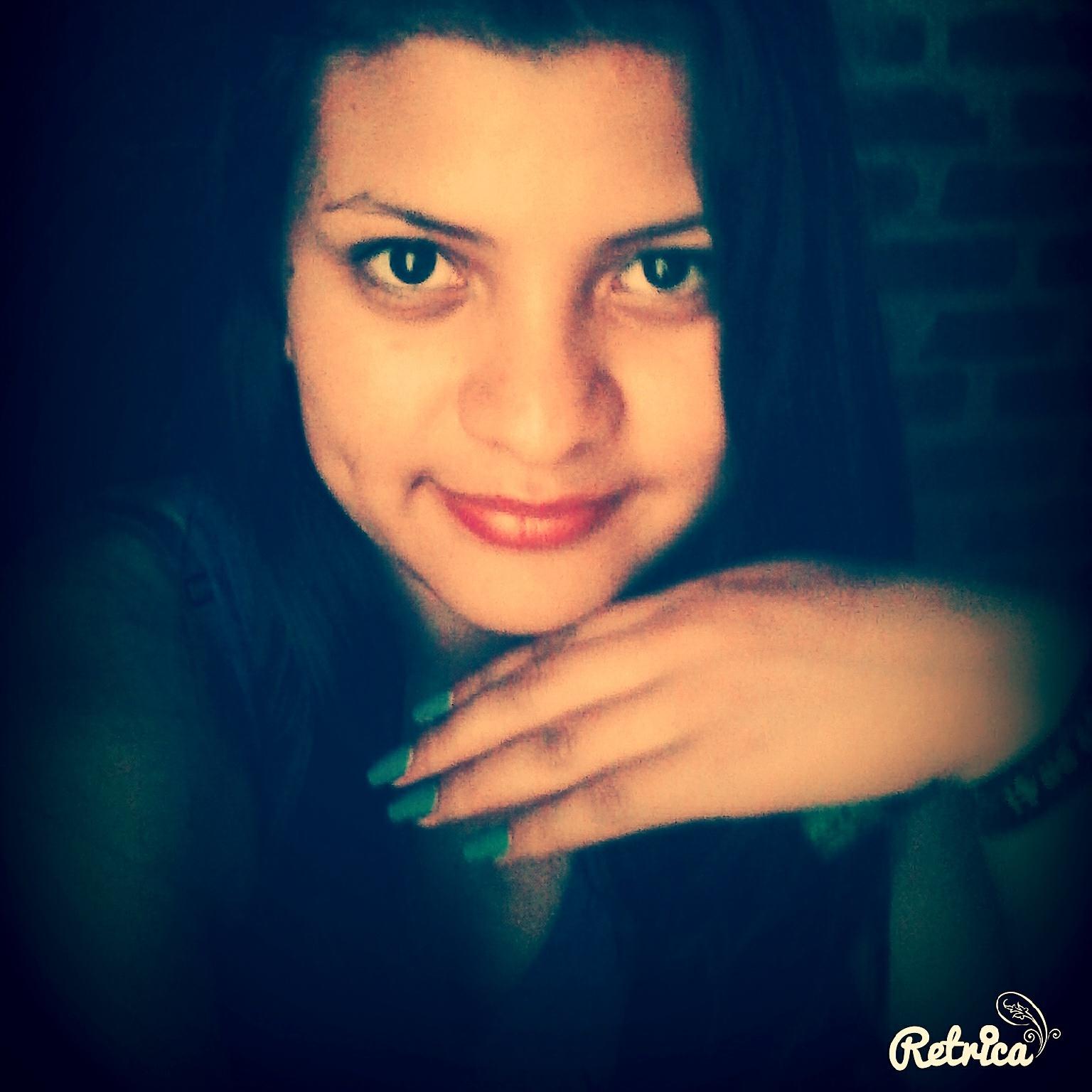 La sonrisa es mia, Pero la causa eres Tu !! ;)