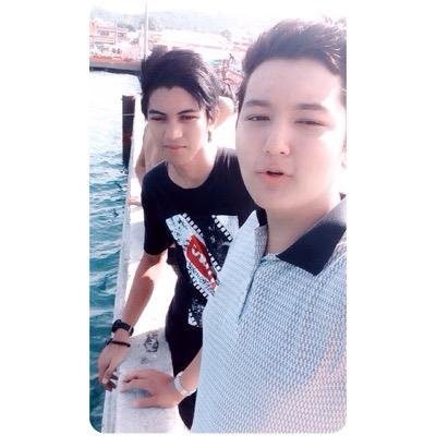 HunsIndy's profile picture. รักแท้มีจริงไหม๊?
#ใครรู้ช่วยตอบที 555