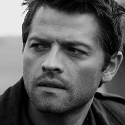 My name is Castiel. I am an angel of The Lord. My job is to protect the Winchesters... Impossible job really. {Spn|Single|Literate|SV}