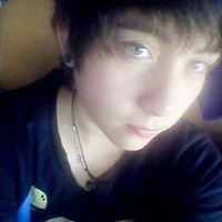 @CLUBEFOLLOWBACK me segue crlh '-'