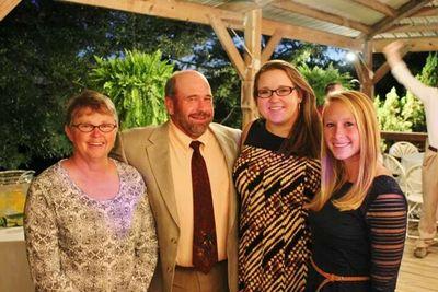 bobbi_jo9424's profile picture. Been washed in the blood of the Lamb and I've washed blood off of my hands. Agriculture Major.