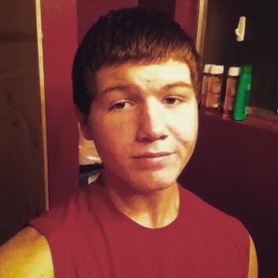 Born: 5/01/01 (age 13) 
Height: 6' 1 (1.84m)
Weight: 179 lbs
Athlete