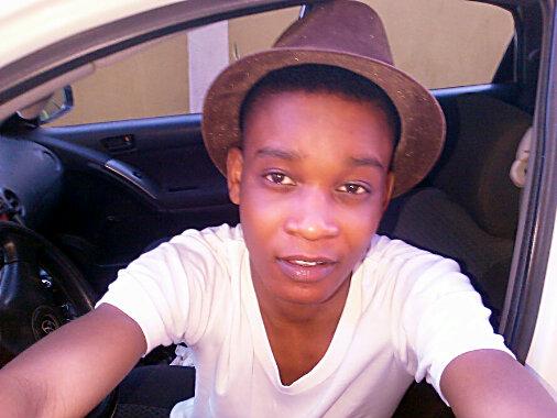 ♠ Follow and I will follow back ☺. ¤ S.A Hip Hop- K.O, riky rick,okmalumkoolkat ♠¤ American Hip Hop-Drake. ¤  ♠Future MFana (|oo|) .  #GodIsAlliNeed. :)